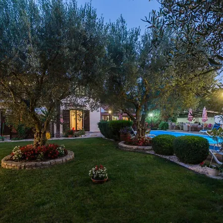 Nena-3 By Interhome *