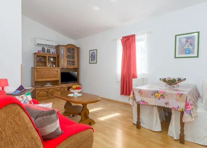 Lejlighed Nena-3 By Interhome